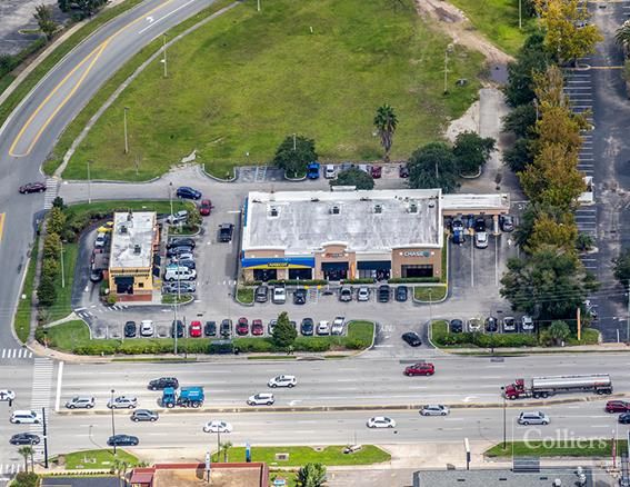Osceola Shops: 3721 W Vine St, Kissimmee, FL 34741